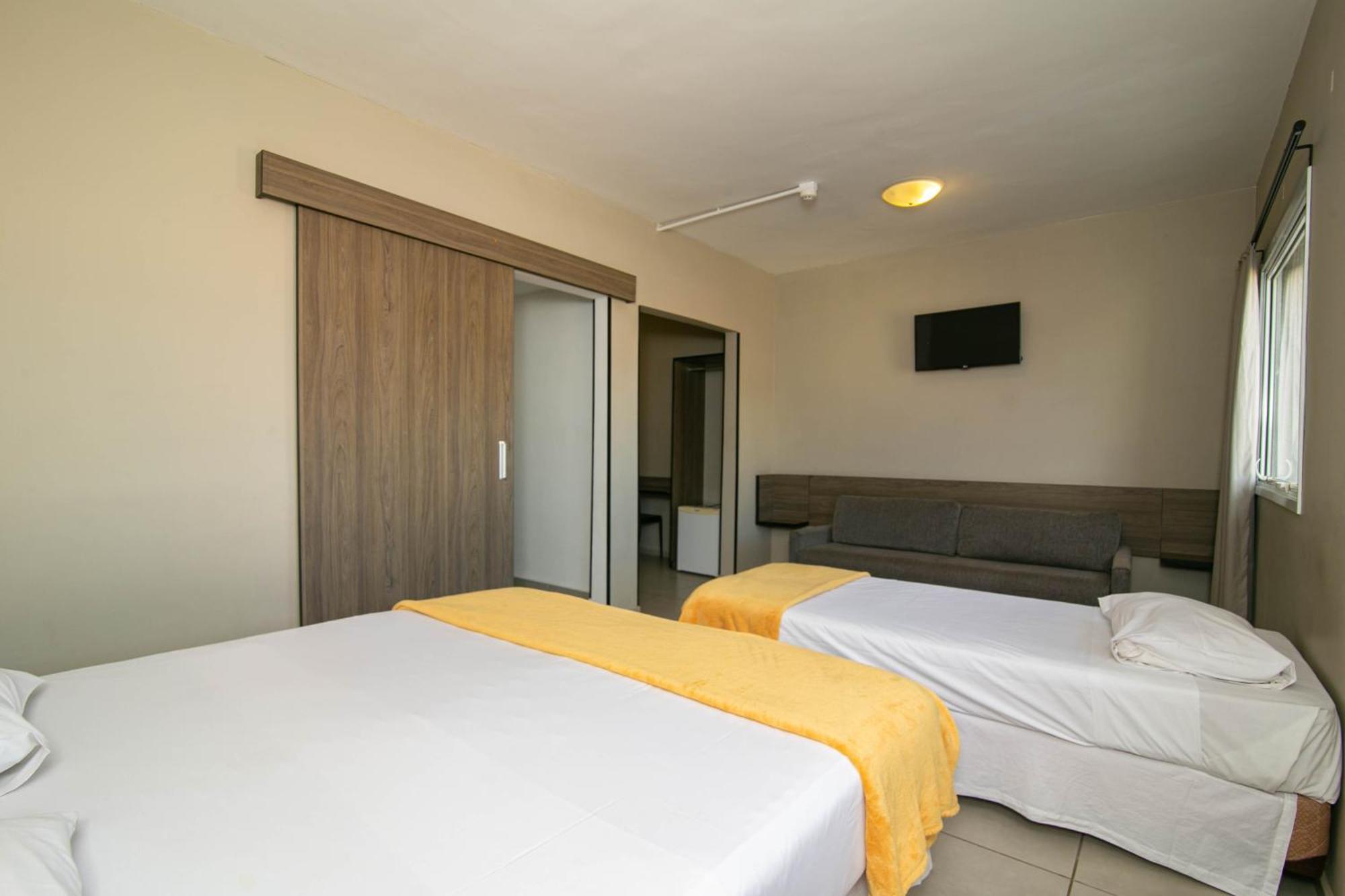 I-Hotel ピラシカーバ エクステリア 写真