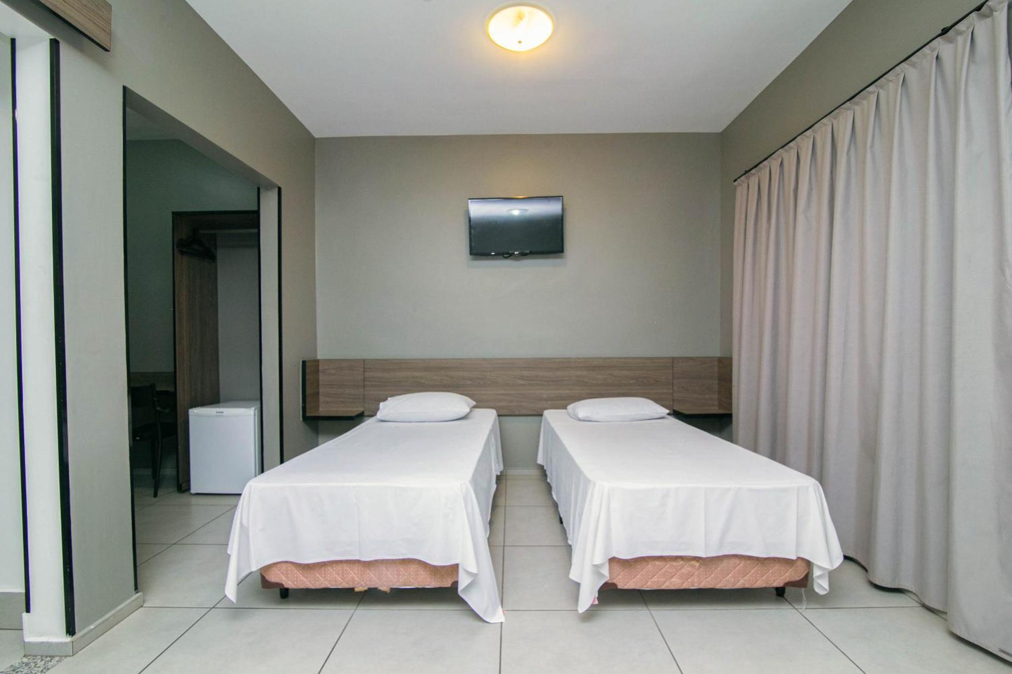 I-Hotel ピラシカーバ エクステリア 写真